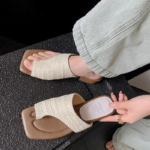 Fashionable Thick-Heeled Sandals for Bunions