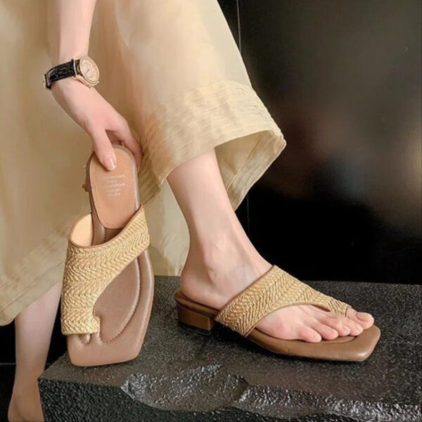 Fashionable Thick-Heeled Sandals for Bunions